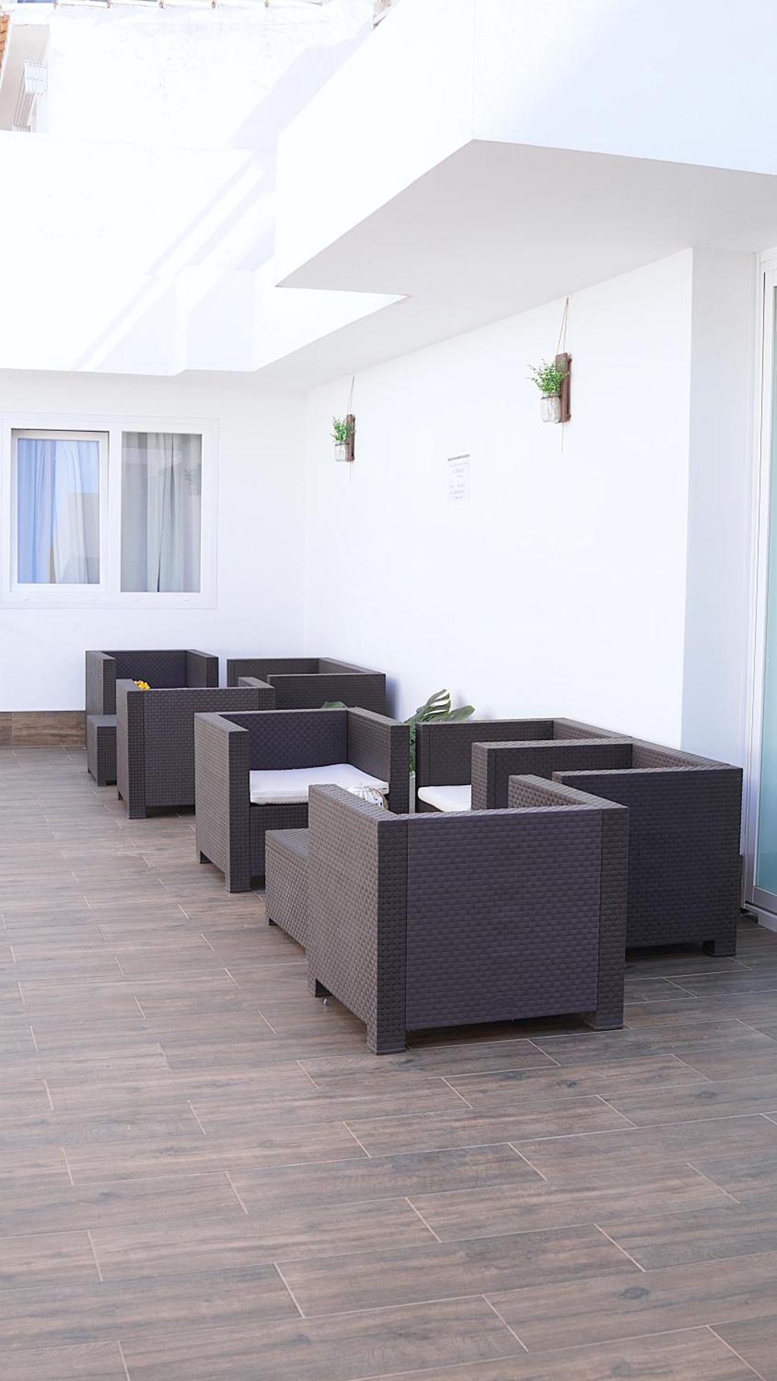 El Patio Hostal Alicante Luaran gambar
