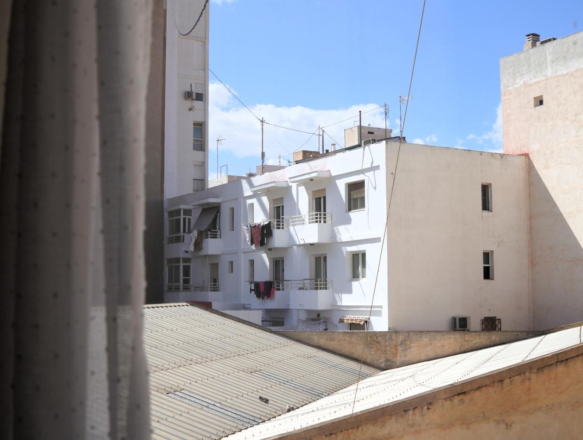El Patio Hostal Alicante Luaran gambar